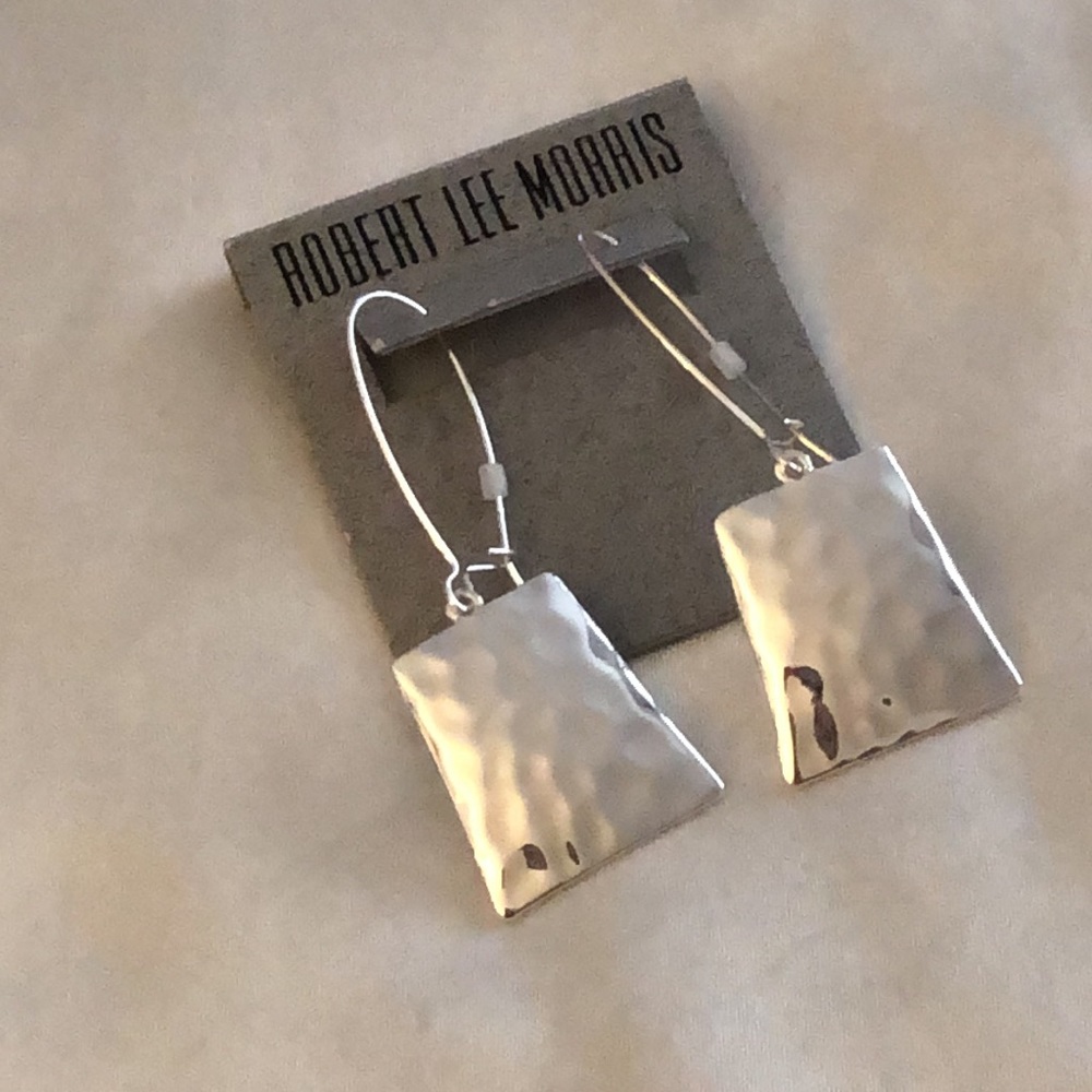 Robert Lee Morris Silver Tone Hammered Geometric Square Drop Earrings NWT - Picture 4 of 11